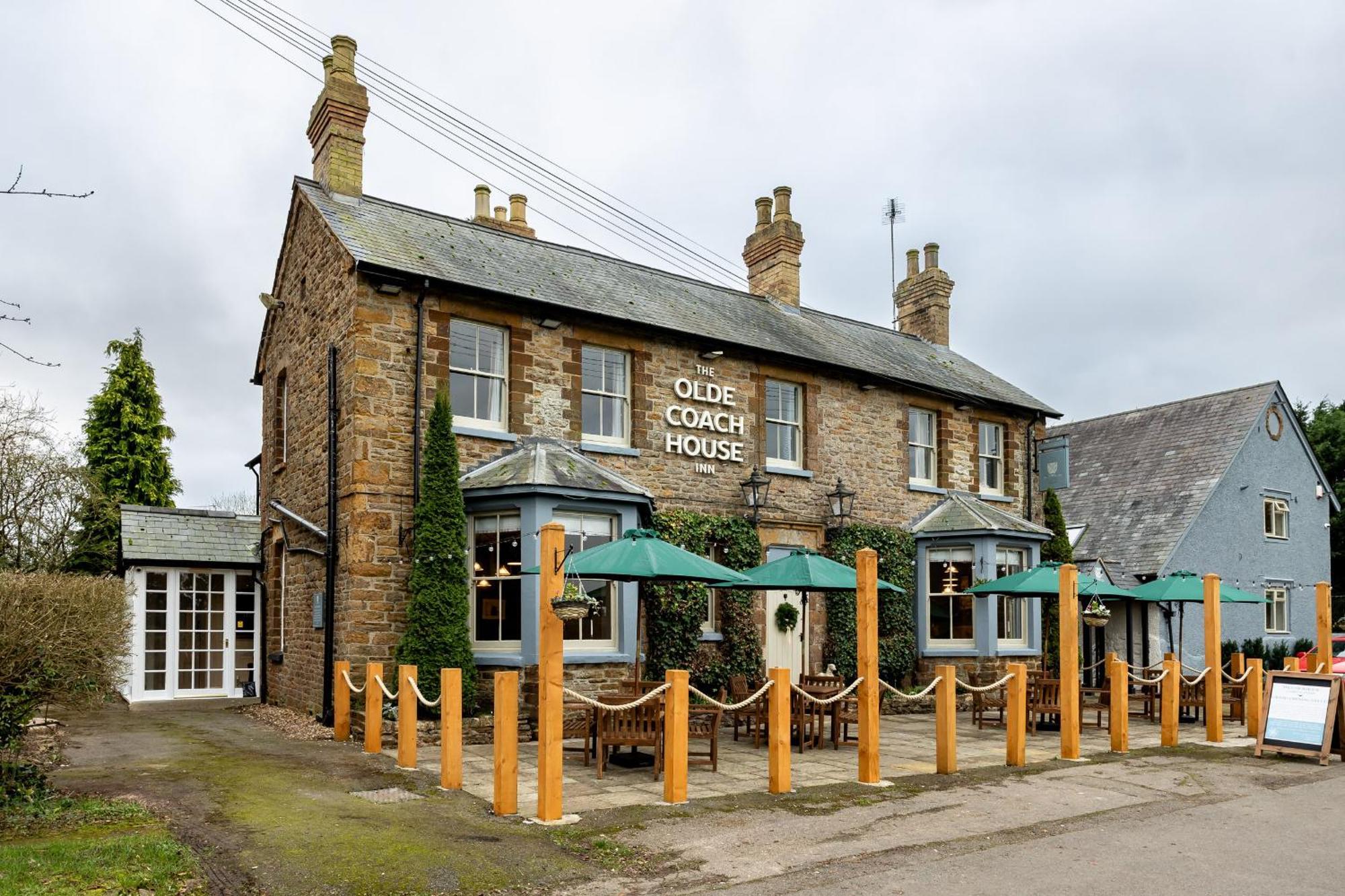 The Olde Coach House Inn Ashby Saint Ledgers Exterior photo