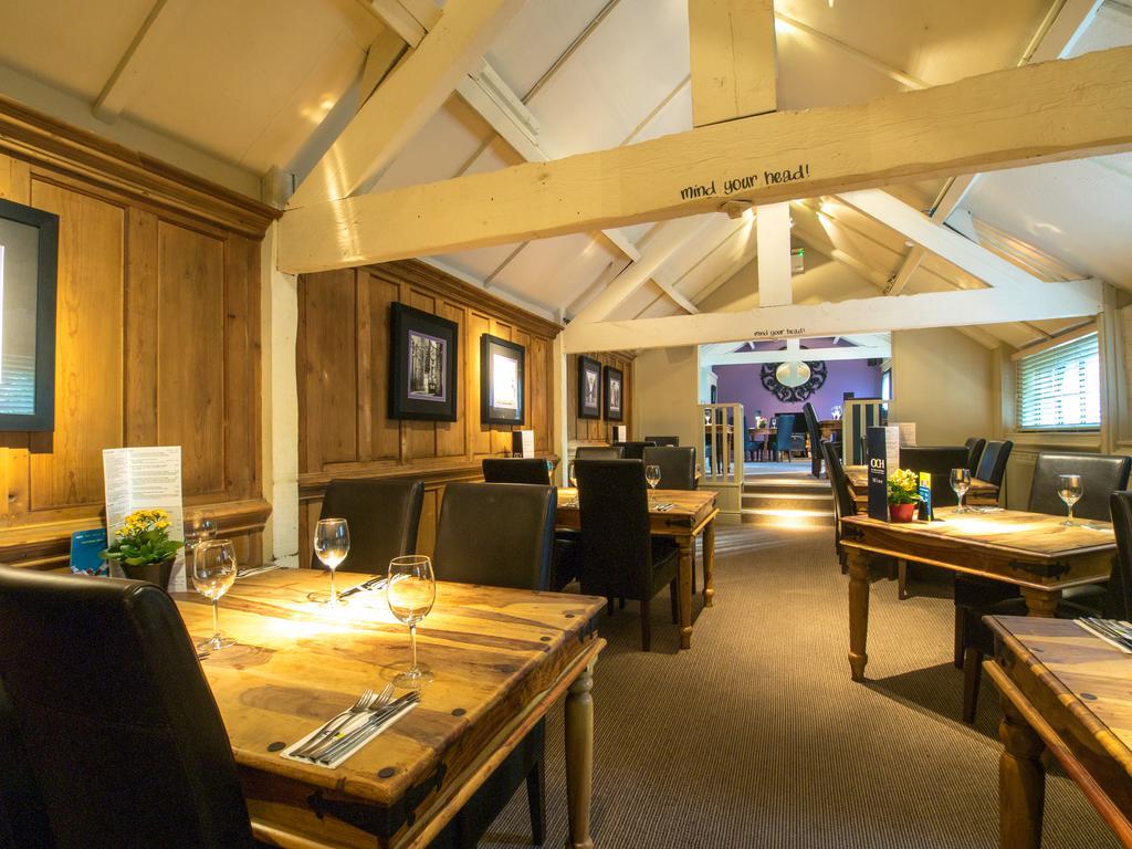 The Olde Coach House Inn Ashby Saint Ledgers Exterior photo