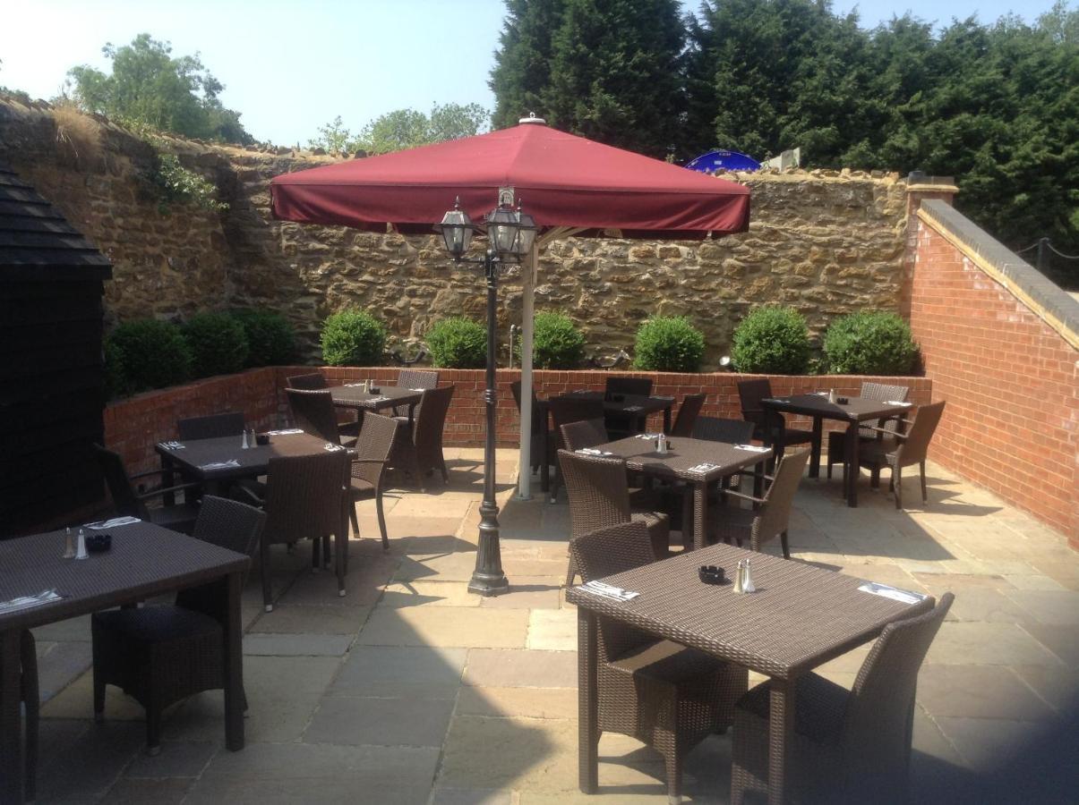 The Olde Coach House Inn Ashby Saint Ledgers Exterior photo